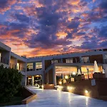 Blue Escape Aparthotel 3*