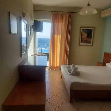 Blue Escape 公寓式酒店 纳夫普利翁